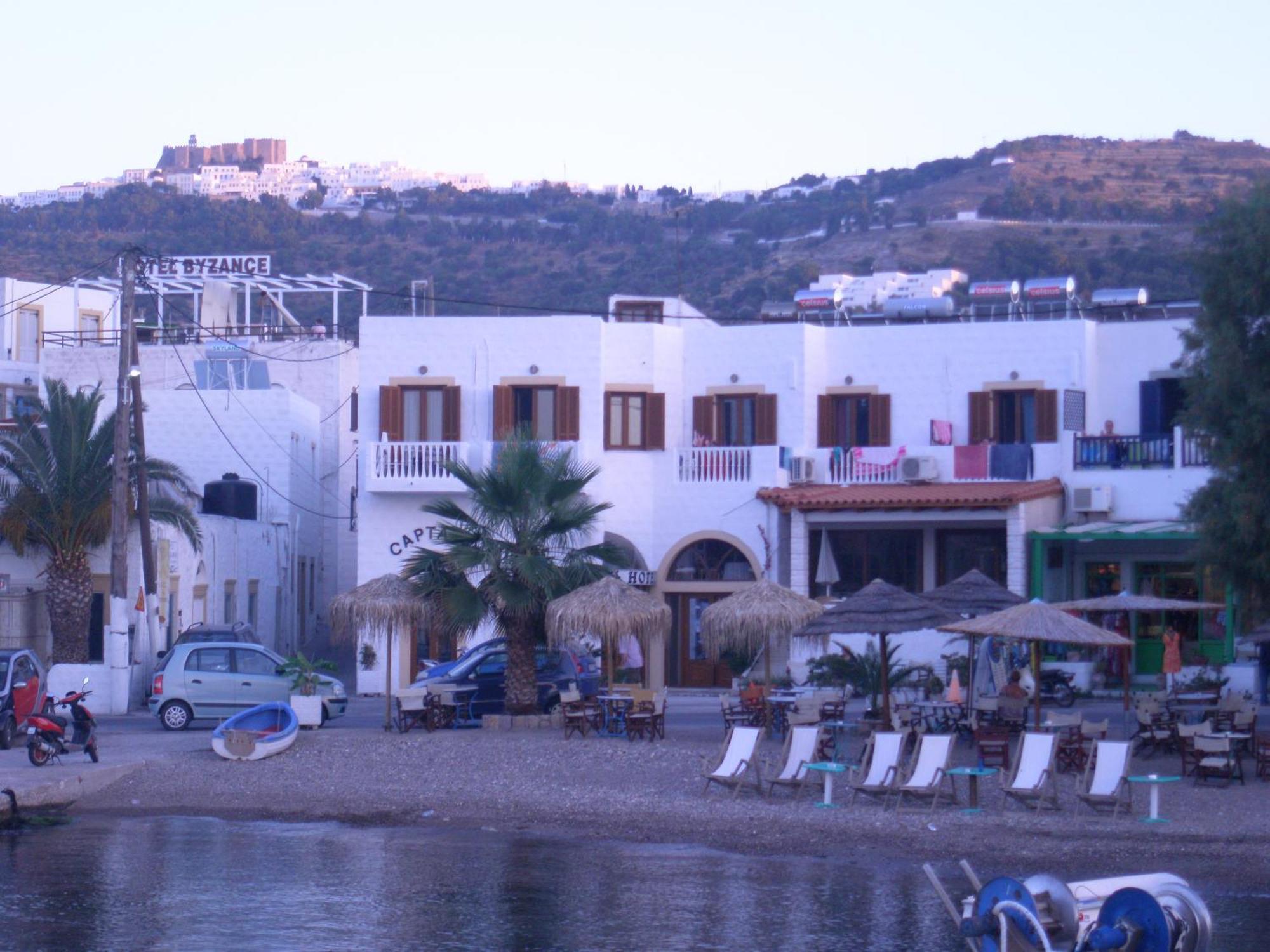 Captain'S House Hotel Skála Exterior photo