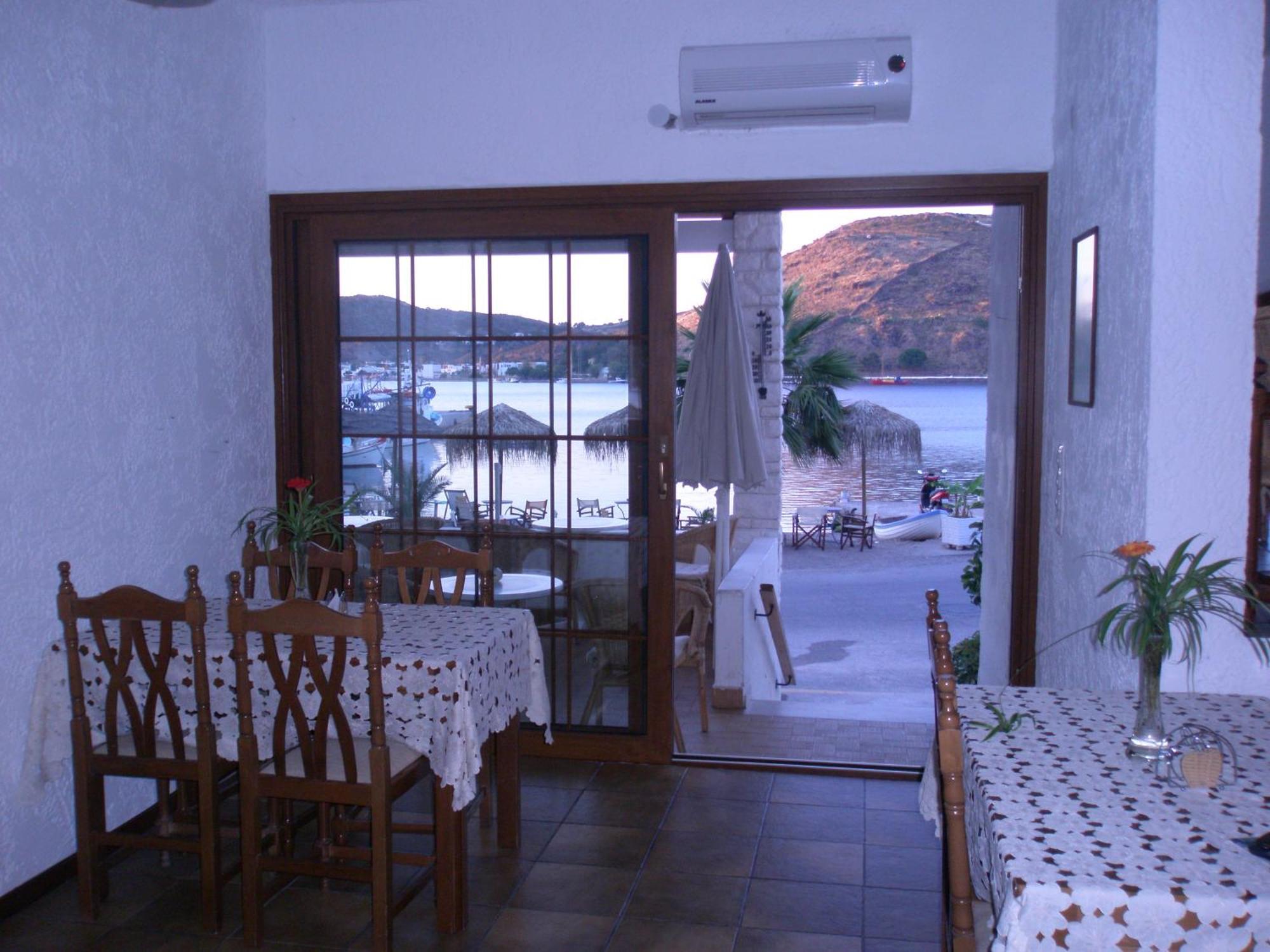 Captain'S House Hotel Skála Exterior photo